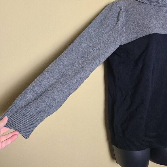 Joseph A. Colorblock Turtleneck Sweater - Picture 2 of 6